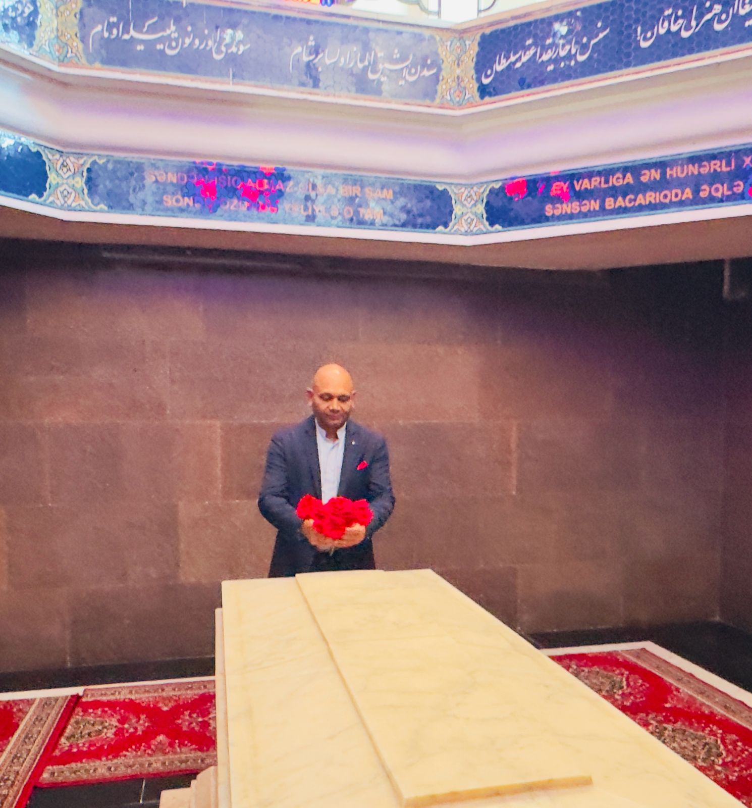 Hindistan səfirliyi Bakıdakı binasında Taqor-Nizami Kitabxanası yaradacaq
